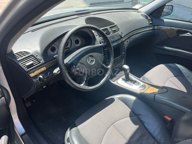 Mercedes E 240 2003, 291,000 km - 2.6 l - Bakı