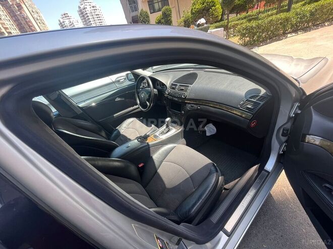 Mercedes E 240 2003, 291,000 km - 2.6 l - Bakı