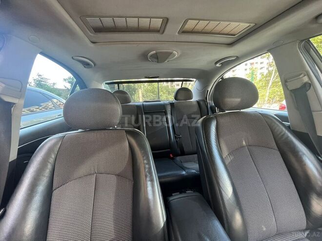 Mercedes E 240 2003, 291,000 km - 2.6 l - Bakı