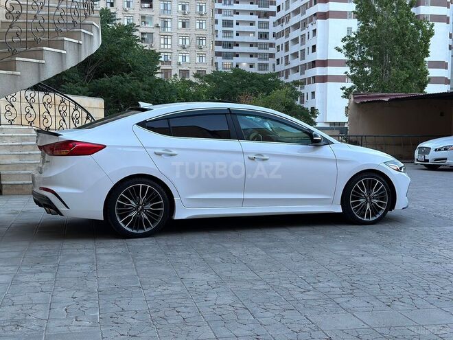 Hyundai Elantra 2017, 65,000 km - 1.6 l - Bakı