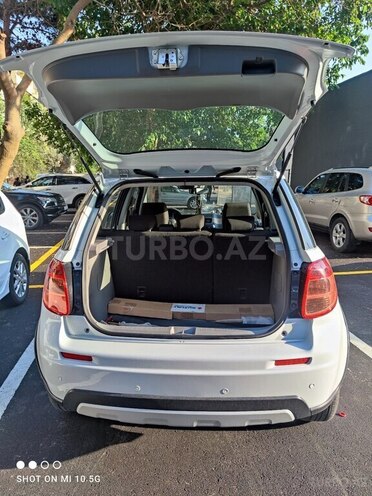 Suzuki SX4 2012, 135,000 km - 1.6 l - Bakı