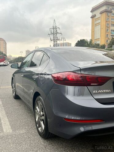 Hyundai Elantra 2018, 75,000 km - 2.0 l - Bakı