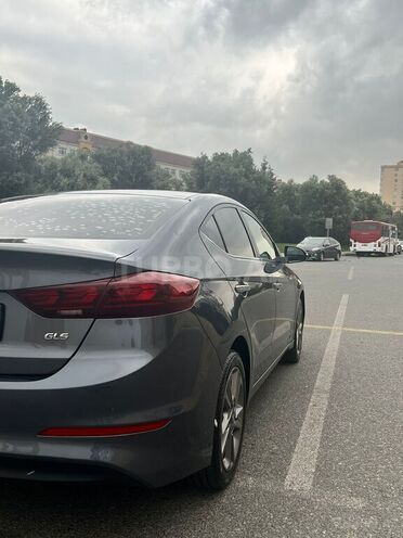 Hyundai Elantra 2018, 75,000 km - 2.0 l - Bakı