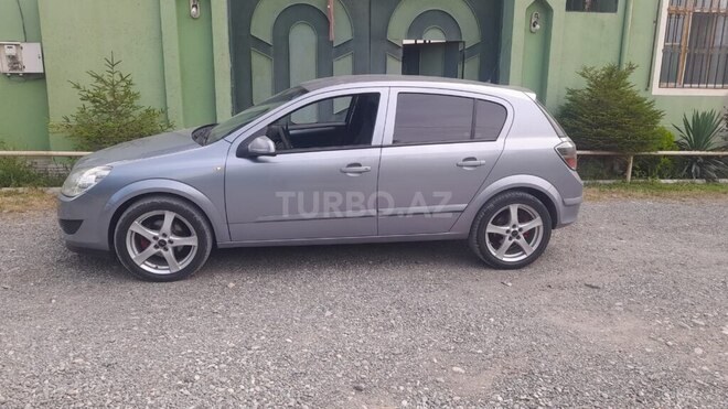 Opel Astra 2009, 220,000 km - 1.4 л - Bərdə