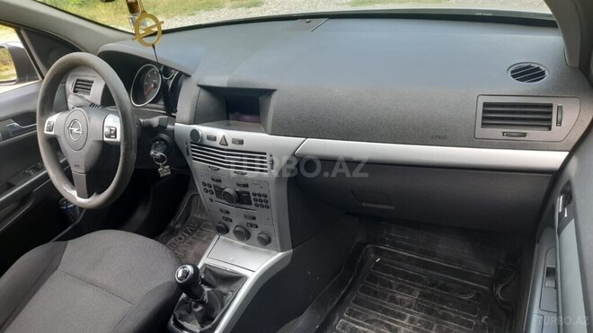 Opel Astra 2009, 220,000 km - 1.4 л - Bərdə