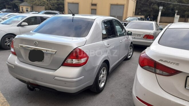 Nissan Tiida 2007, 250,000 km - 1.5 l - Quba