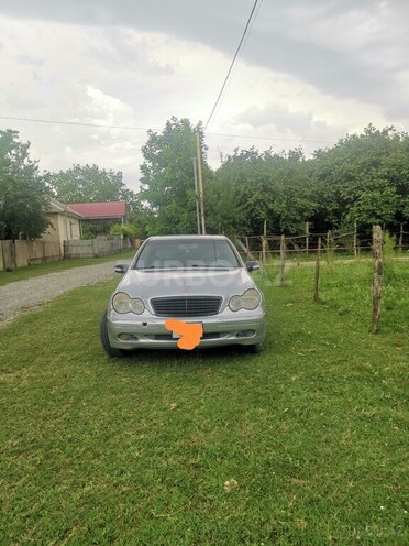 Mercedes C 320 2002, 468,954 km - 3.2 l - Bakı