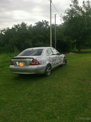 Mercedes C 320 2002, 468,954 km - 3.2 l - Bakı