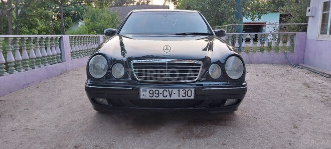 Mercedes E 200 2001, 331,193 km - 2.0 l - Bakı