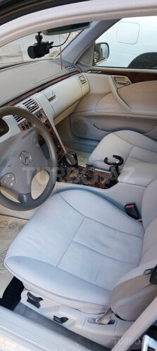 Mercedes E 200 2001, 331,193 km - 2.0 l - Bakı