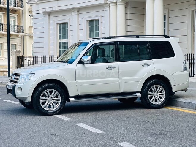 Mitsubishi Pajero 2011, 175,150 km - 3.5 l - Bakı