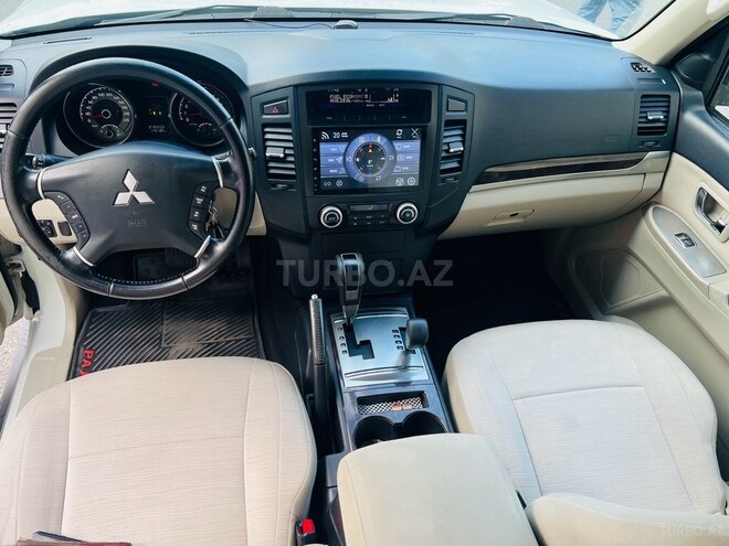 Mitsubishi Pajero 2011, 175,150 km - 3.5 l - Bakı