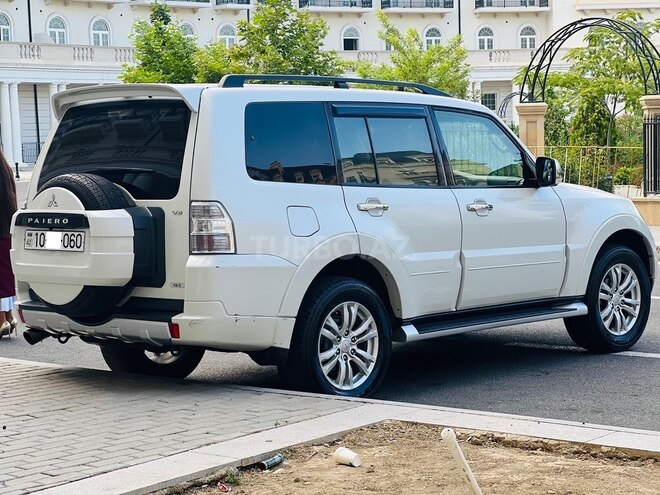 Mitsubishi Pajero 2011, 175,150 km - 3.5 l - Bakı