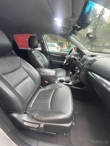 Kia Sorento 2011, 230,000 km - 2.0 л - Bakı