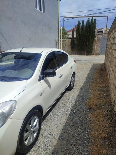 Nissan Sunny 2013, 440,354 km - 1.5 л - Bakı