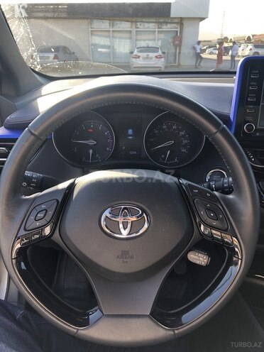 Toyota C-HR 2019, 29,000 km - 2.0 l - Bakı