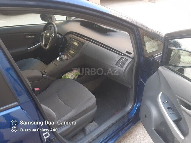 Toyota Prius 2010, 258,000 km - 1.8 л - Bakı