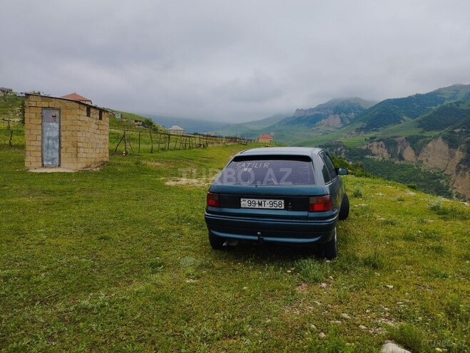 Opel Astra 1997, 210,000 km - 1.6 l - Qusar