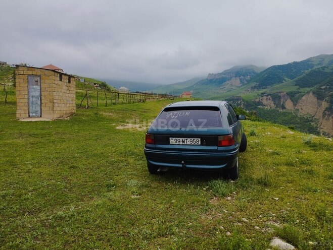 Opel Astra 1997, 210,000 km - 1.6 l - Qusar