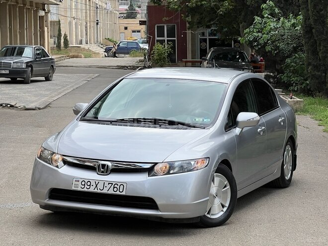 Honda Civic 2007, 170,000 km - 1.3 l - Gəncə