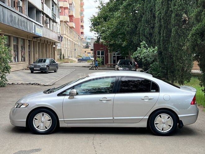 Honda Civic 2007, 170,000 km - 1.3 l - Gəncə
