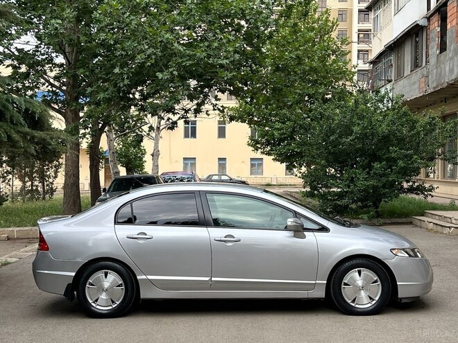 Honda Civic 2007, 170,000 km - 1.3 l - Gəncə