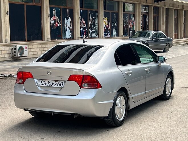 Honda Civic 2007, 170,000 km - 1.3 l - Gəncə