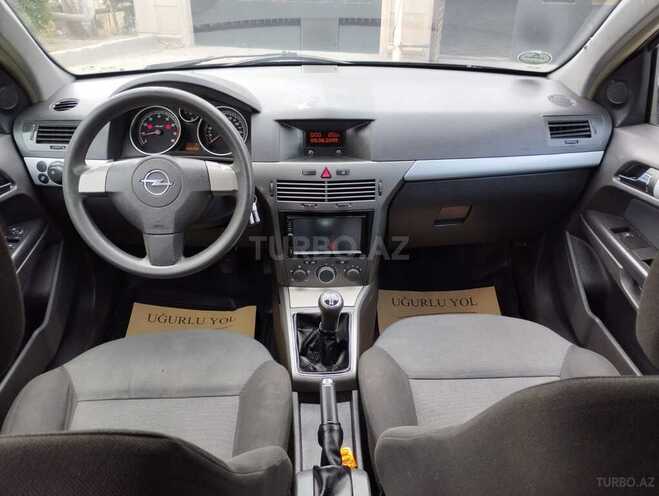 Opel Astra 2005, 242,000 km - 1.4 l - Bakı