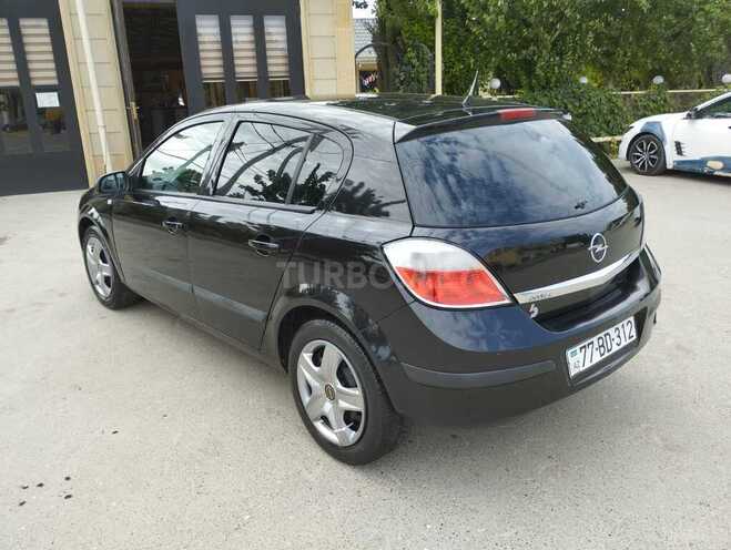 Opel Astra 2005, 242,000 km - 1.4 l - Bakı