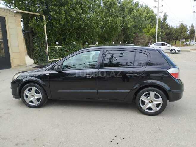 Opel Astra 2005, 242,000 km - 1.4 l - Bakı