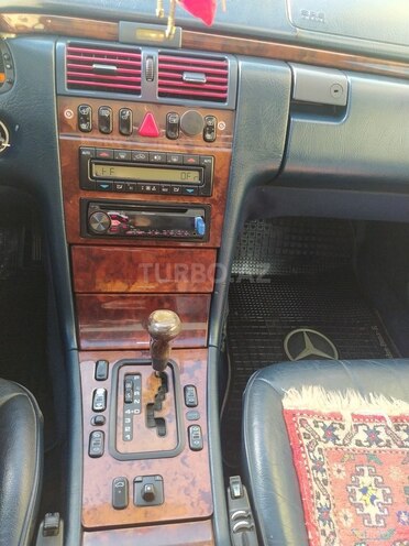 Mercedes E 300 1998, 460,000 km - 3.0 л - Şabran