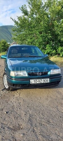 Opel Vectra 1994, 365,570 km - 1.8 l - Şəki