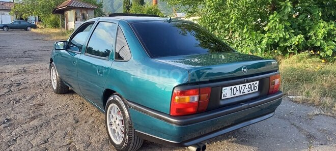 Opel Vectra 1994, 365,570 km - 1.8 l - Şəki