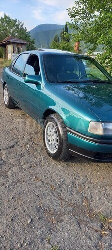Opel Vectra 1994, 365,570 km - 1.8 l - Şəki