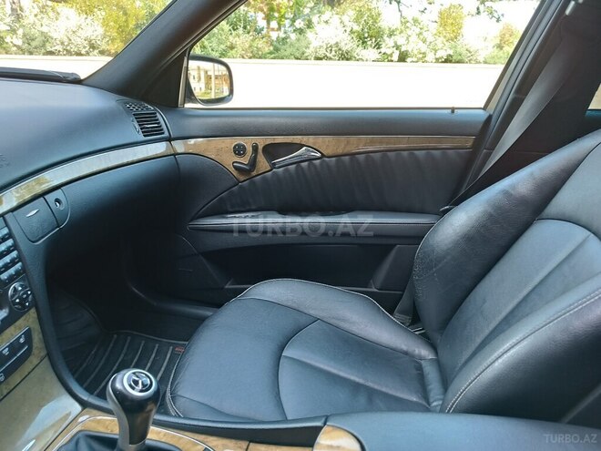 Mercedes E 320 2007, 296,000 km - 3.0 l - Bakı