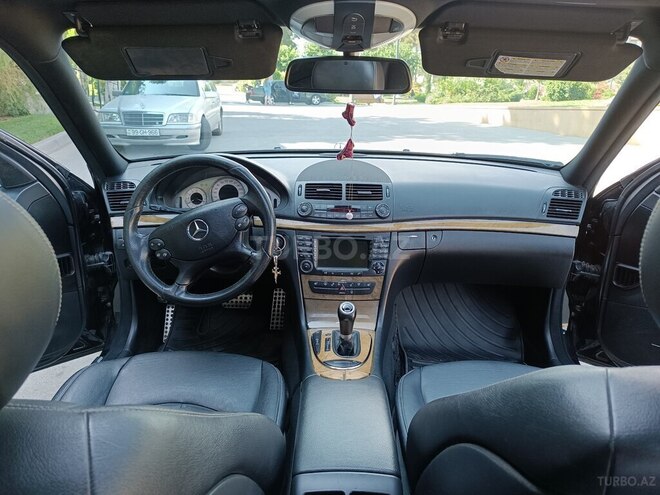 Mercedes E 320 2007, 296,000 km - 3.0 l - Bakı