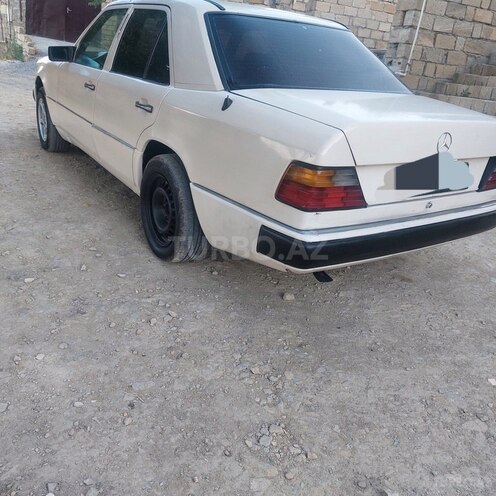 Mercedes E 200 1990, 179,568 km - 2.0 л - Bakı
