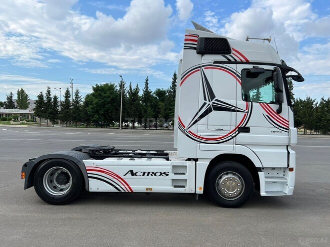 Mercedes Actros 1844 2011, 860,000 km - 12.0 l - Mingəçevir