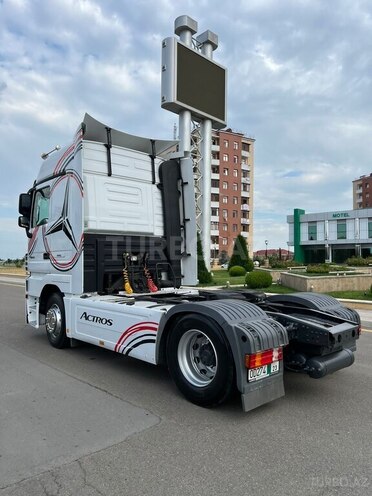 Mercedes Actros 1844 2011, 860,000 km - 12.0 l - Mingəçevir
