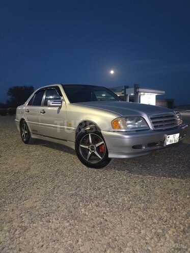 Mercedes C 200 1994, 350,000 km - 2.0 l - Salyan