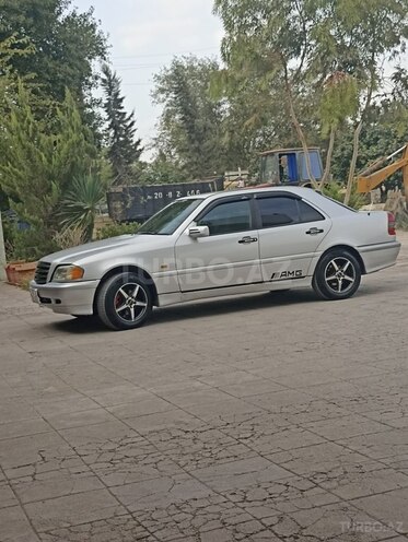 Mercedes C 200 1994, 350,000 km - 2.0 l - Salyan
