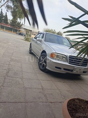 Mercedes C 200 1994, 350,000 km - 2.0 l - Salyan