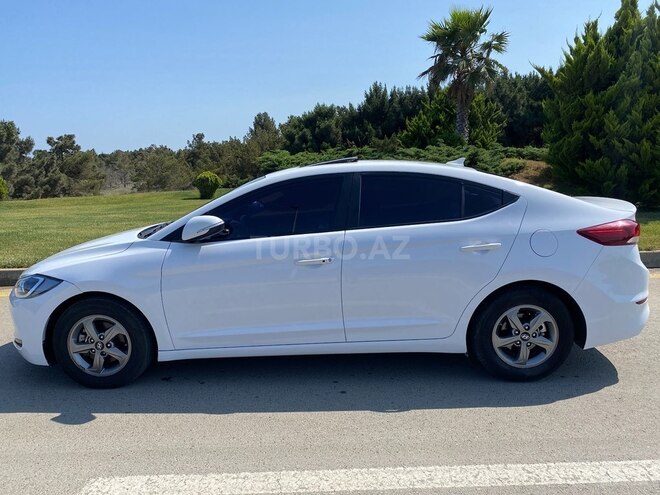 Hyundai Elantra 2016, 62,012 km - 1.6 l - Bakı
