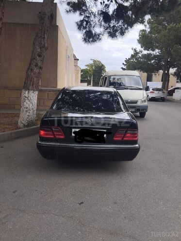 Mercedes E 240 1999, 475,660 km - 2.4 l - Bakı
