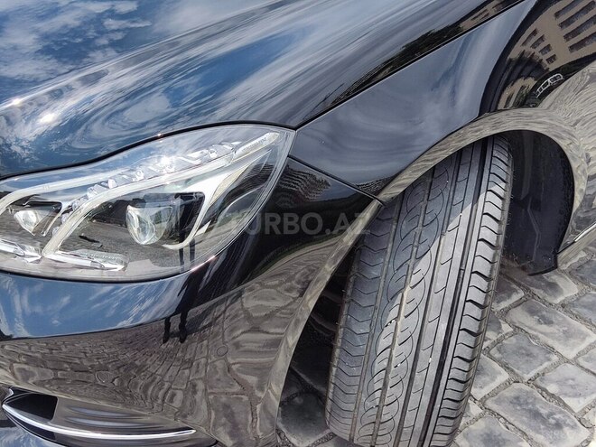 Mercedes E 220 2015, 166,500 km - 2.2 l - Bakı