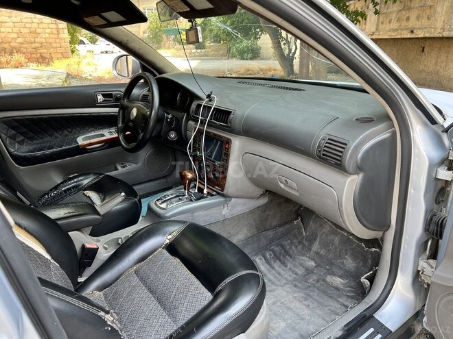 Volkswagen Passat 2003, 279,851 km - 1.8 л - Bakı