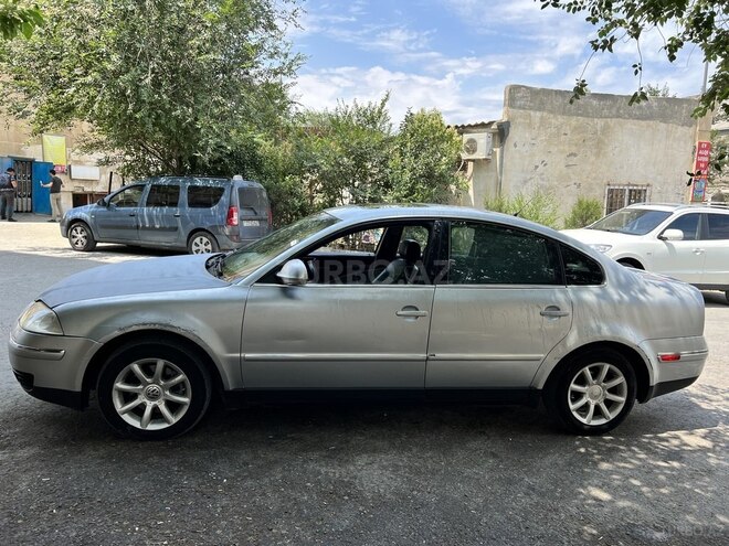 Volkswagen Passat 2003, 279,851 km - 1.8 л - Bakı