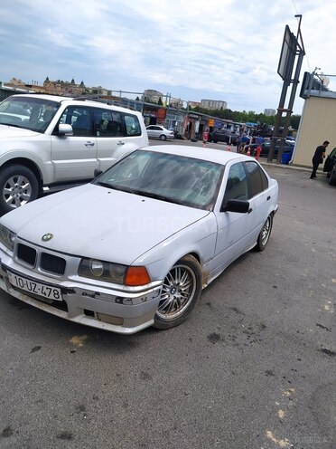 BMW 320 1993, 275,000 km - 2.0 l - Bakı