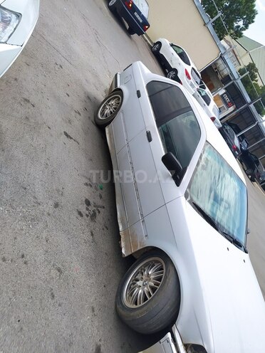 BMW 320 1993, 275,000 km - 2.0 l - Bakı
