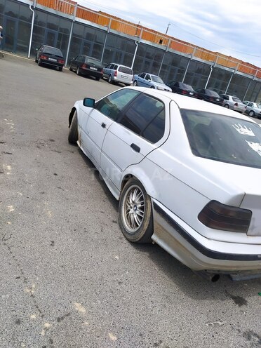 BMW 320 1993, 275,000 km - 2.0 l - Bakı